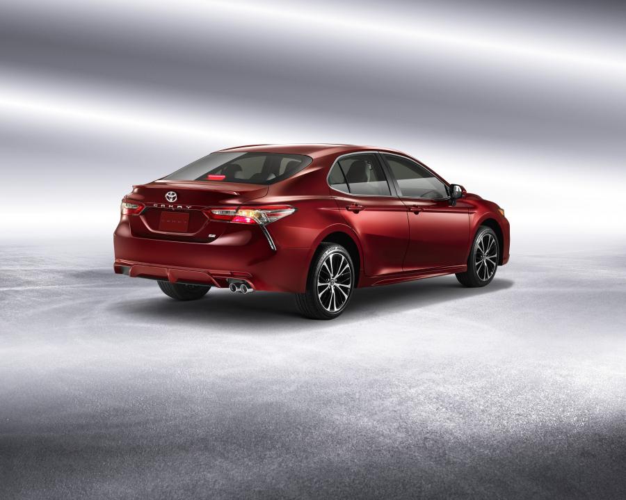  Toyota Camry SE 2017 года  (NA) (фото 16 из 23)